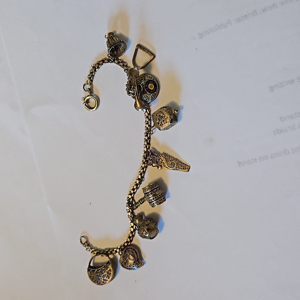 Bracelet